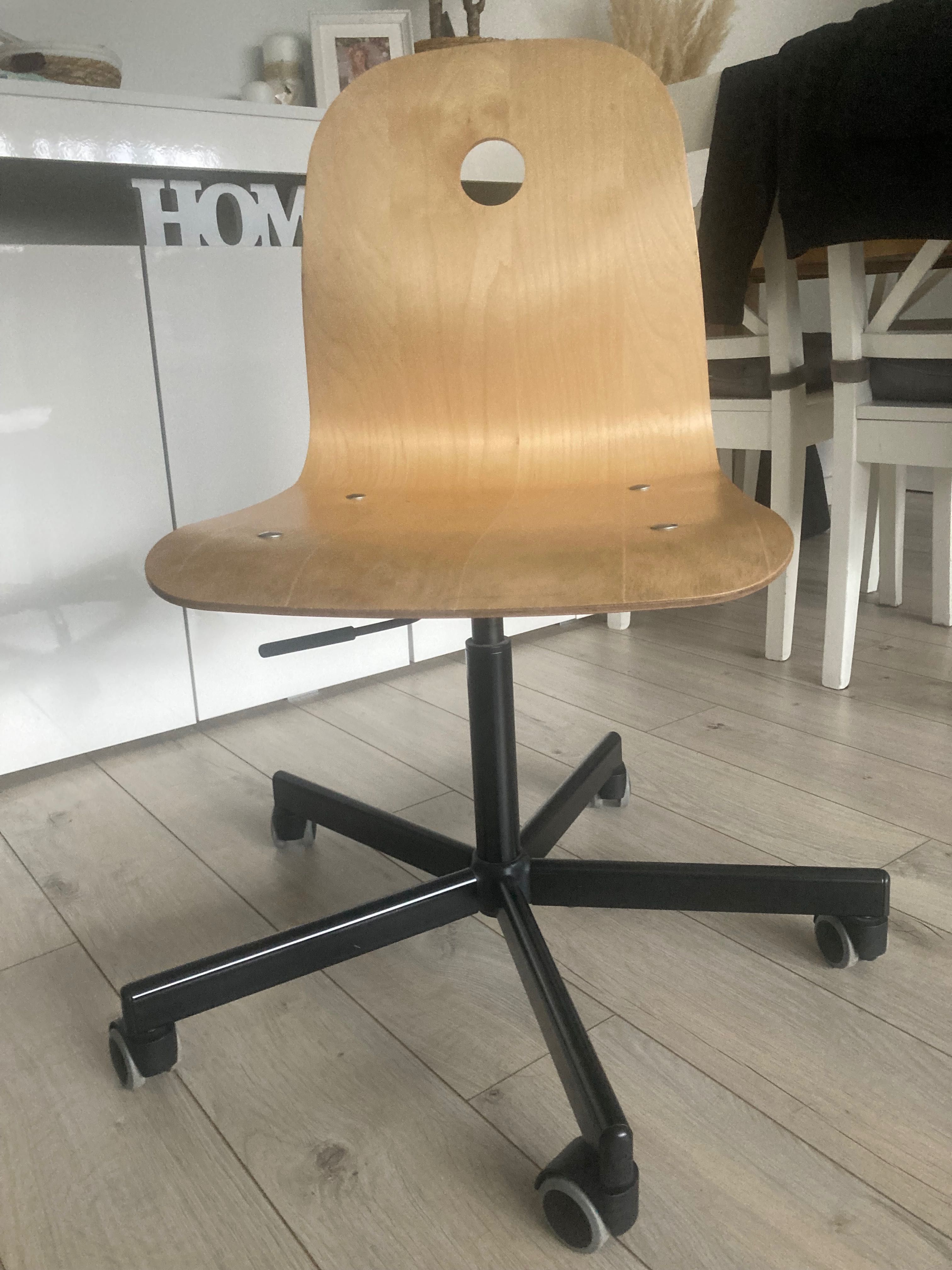 Krzesełko na kółkach Ikea