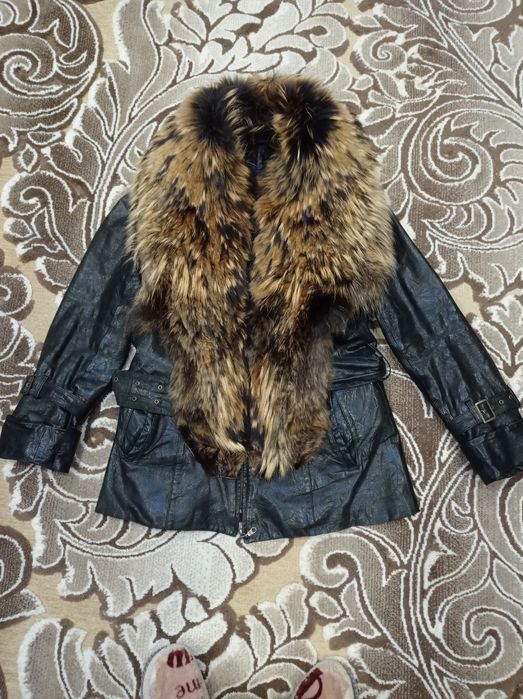 Продается куртка кожаная