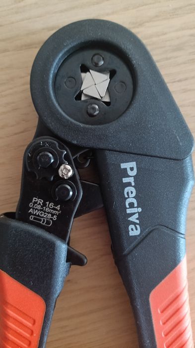Szczypce zaciskarka do konektorów końcówek 0.08-16mm² Preciva