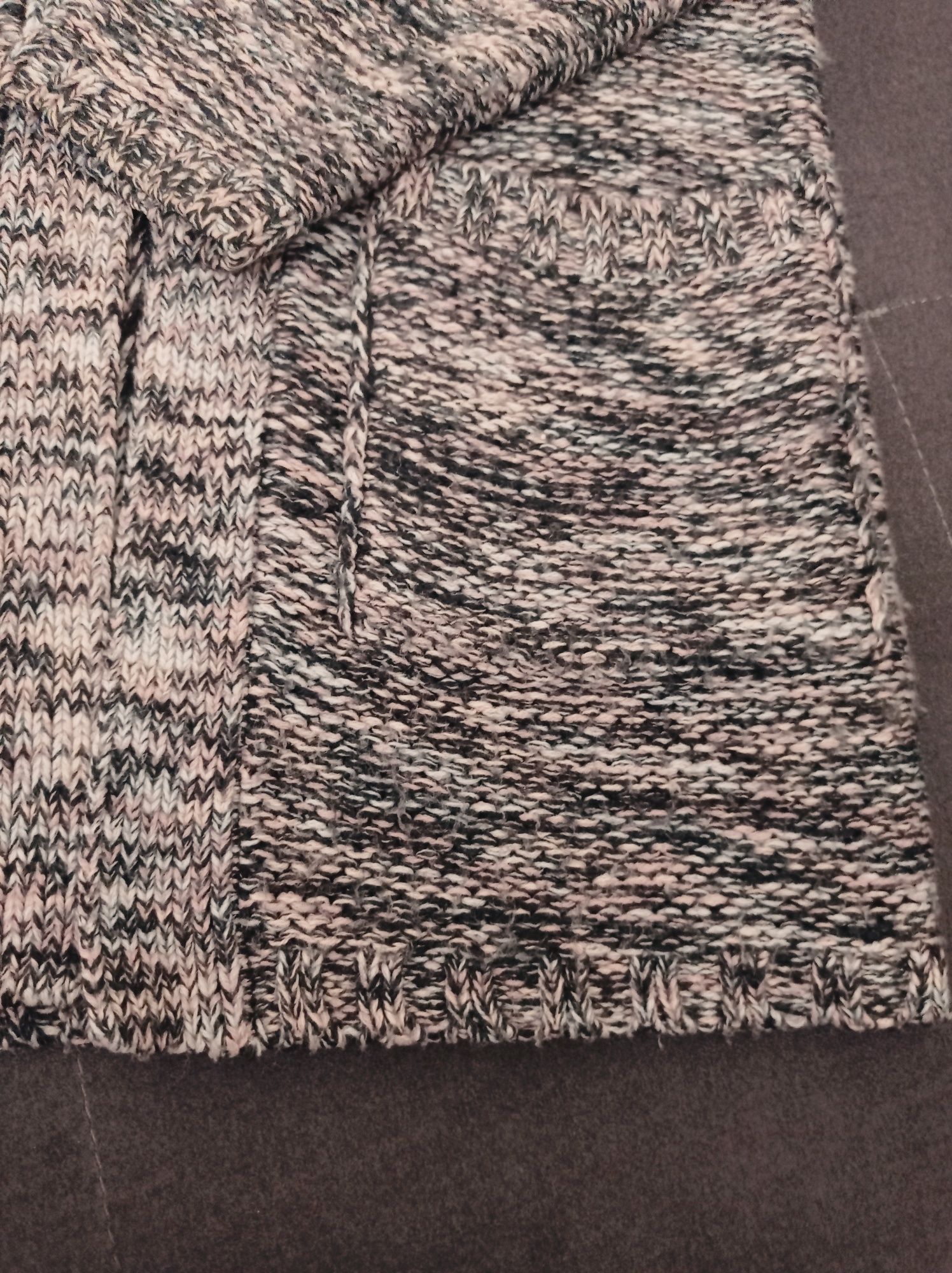 Sweter melanż r. 134/140 kardigan dziewczęcy rozpinany bez guzików
