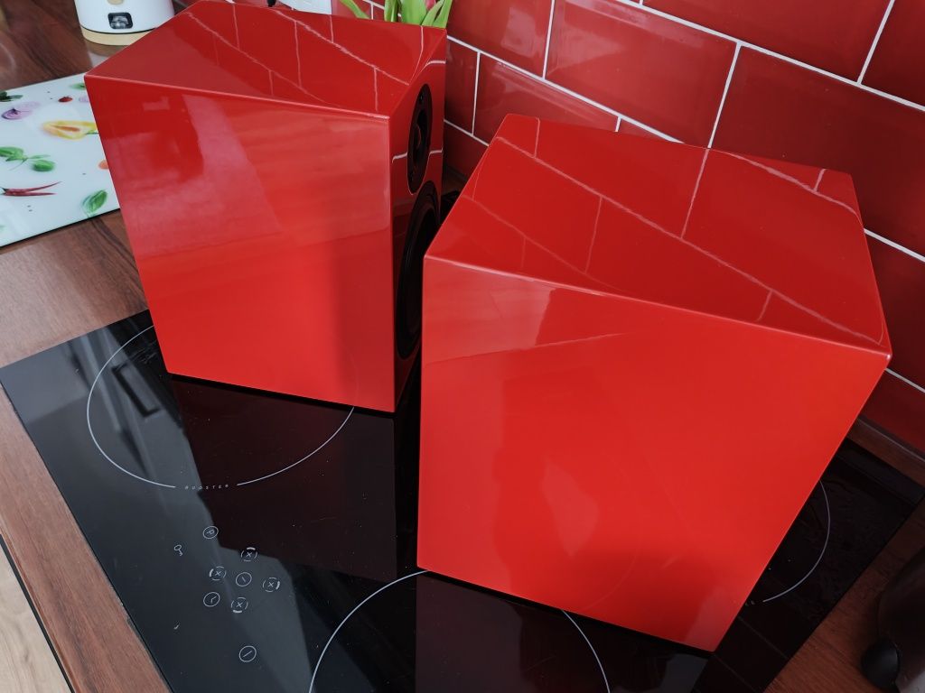 Kolumny podstawkowe, półkowe Pro-Ject Speakerbox 5, czerwone