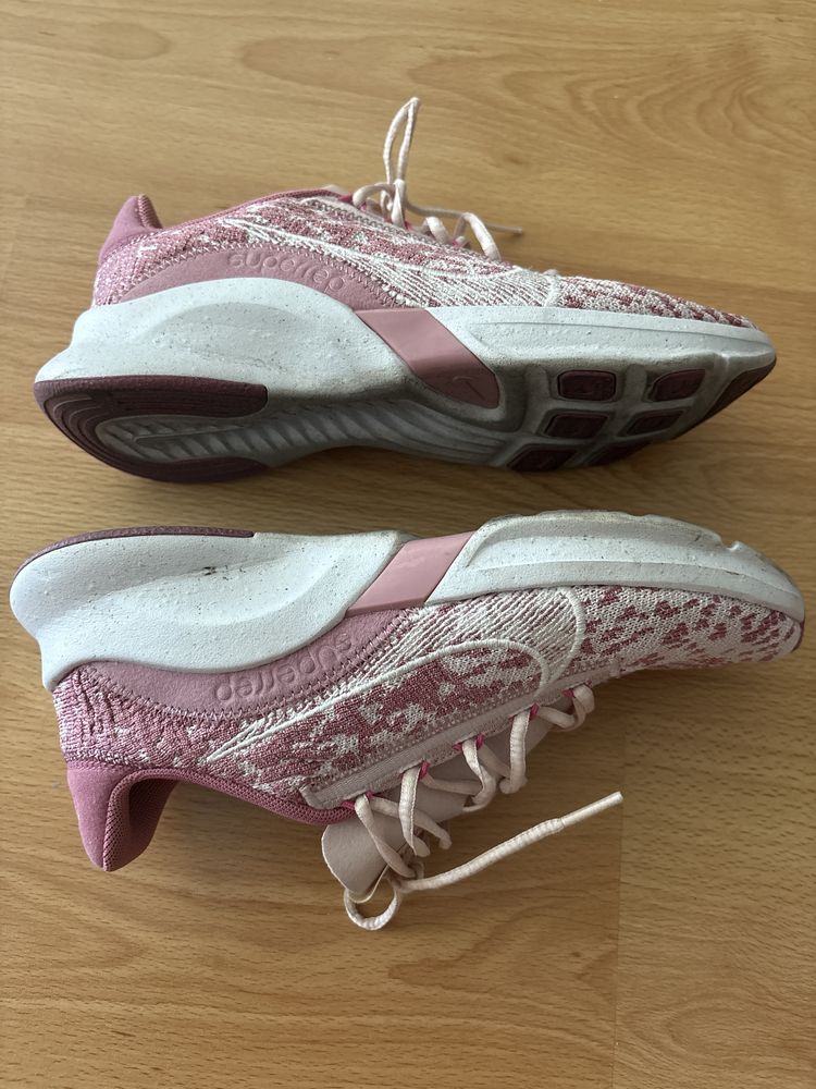 Tennis Nike 38 igual a Novo