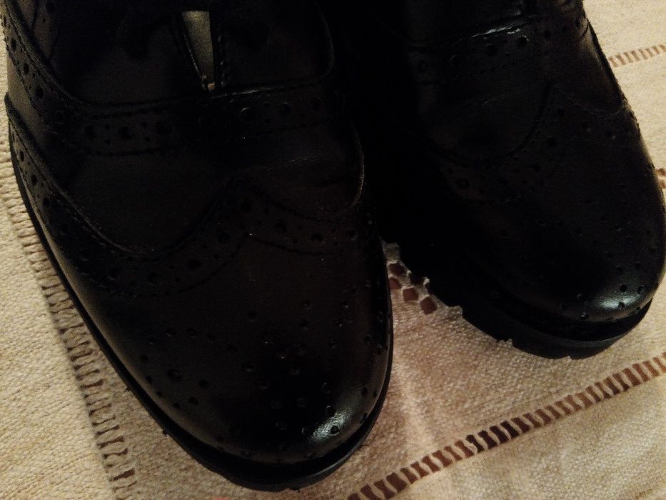 Vendo sapatos clássicos oxford derbies novos marca PROF