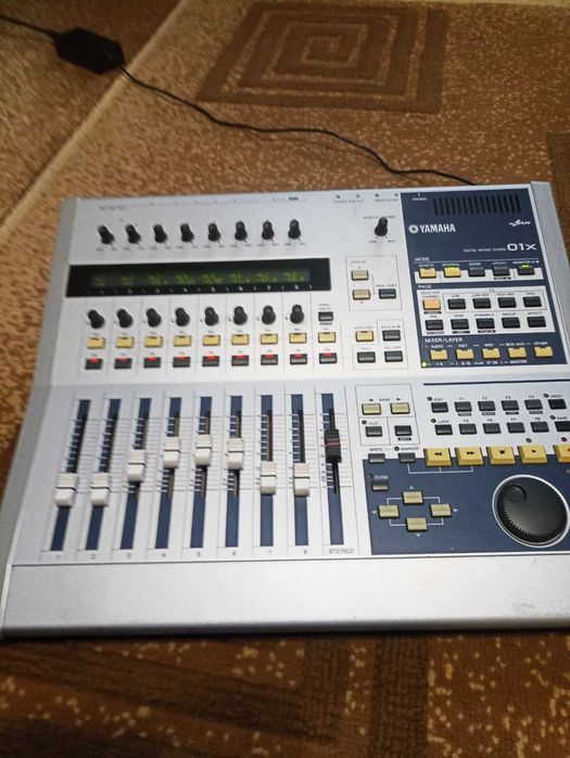 Продам, обміняю цифровий мікшерний пульт YAMAHA 01X
