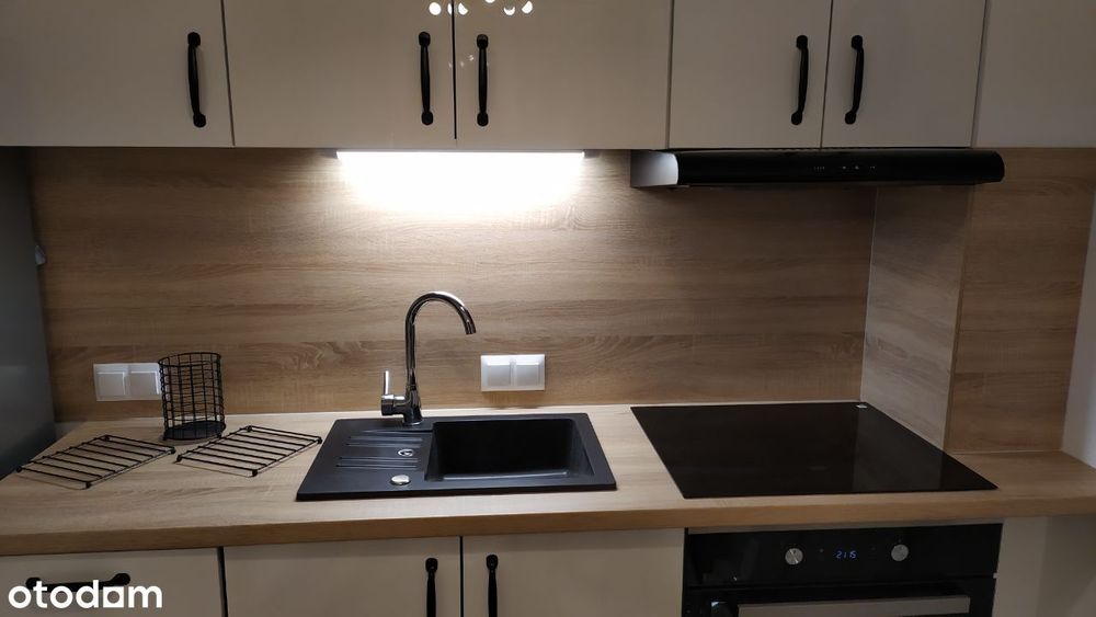 Doskonała lokalizacja -miejsce parkingowe i komórka lokatorska w cenie