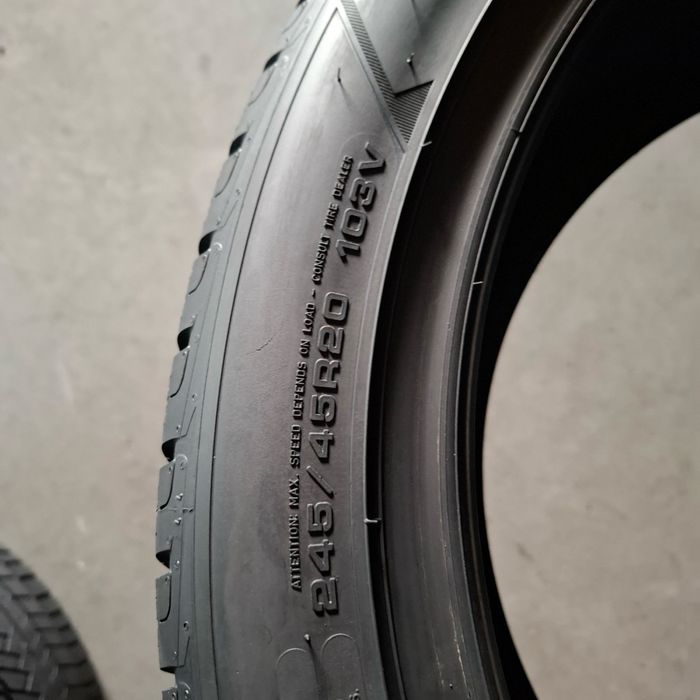 245/45/20 R20 Coodyear Ultra Grip Perfomance NFO 4шт зима