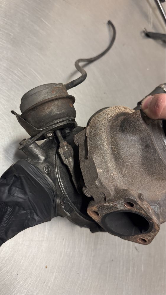 Turbina turbosprezarka e60 m57n 530d euro3 sterowana na podcisnienie