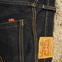 Levis 502  roz 33/34