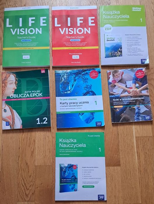 Książki nauczyciela oraz podręczniki do kl.1 Liceum lub technikum