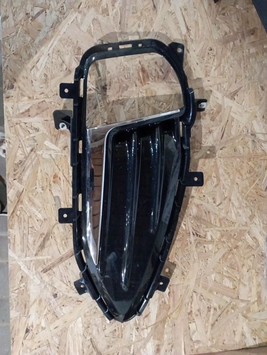 Рамка противникманки ліва Ford Edge 19-