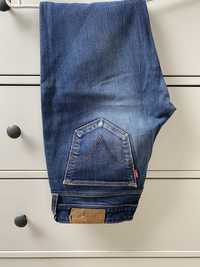 Jeansy levis 470 Straight fit 36 S