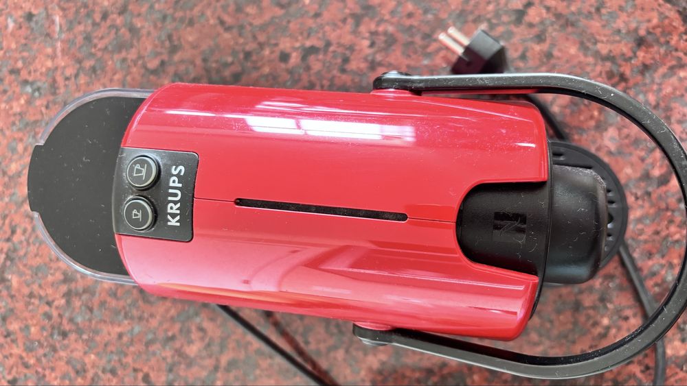 Máquina de Café Krups Nespresso Vermelho