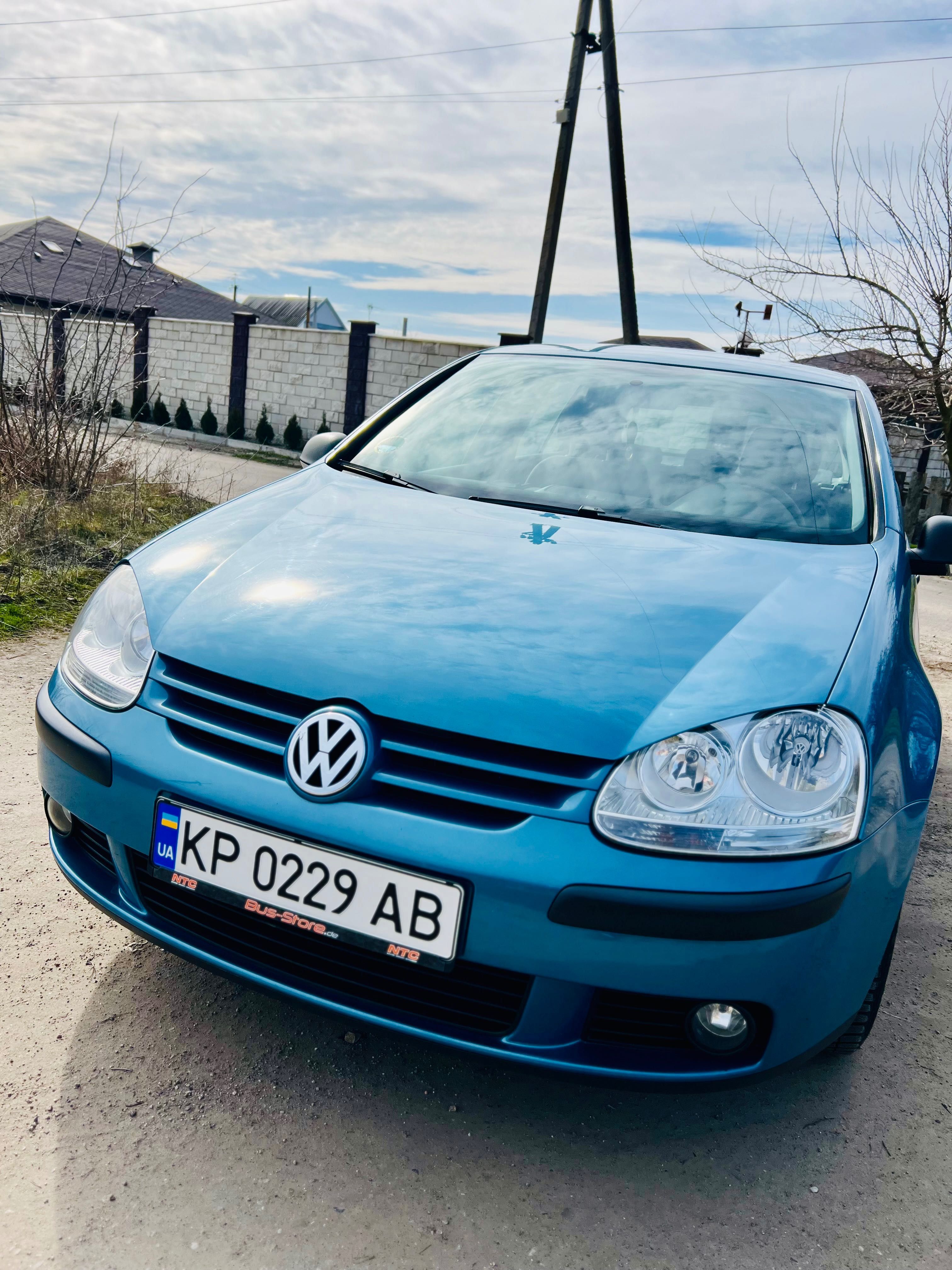 Volkswagen Golf 5 1.6 MPI