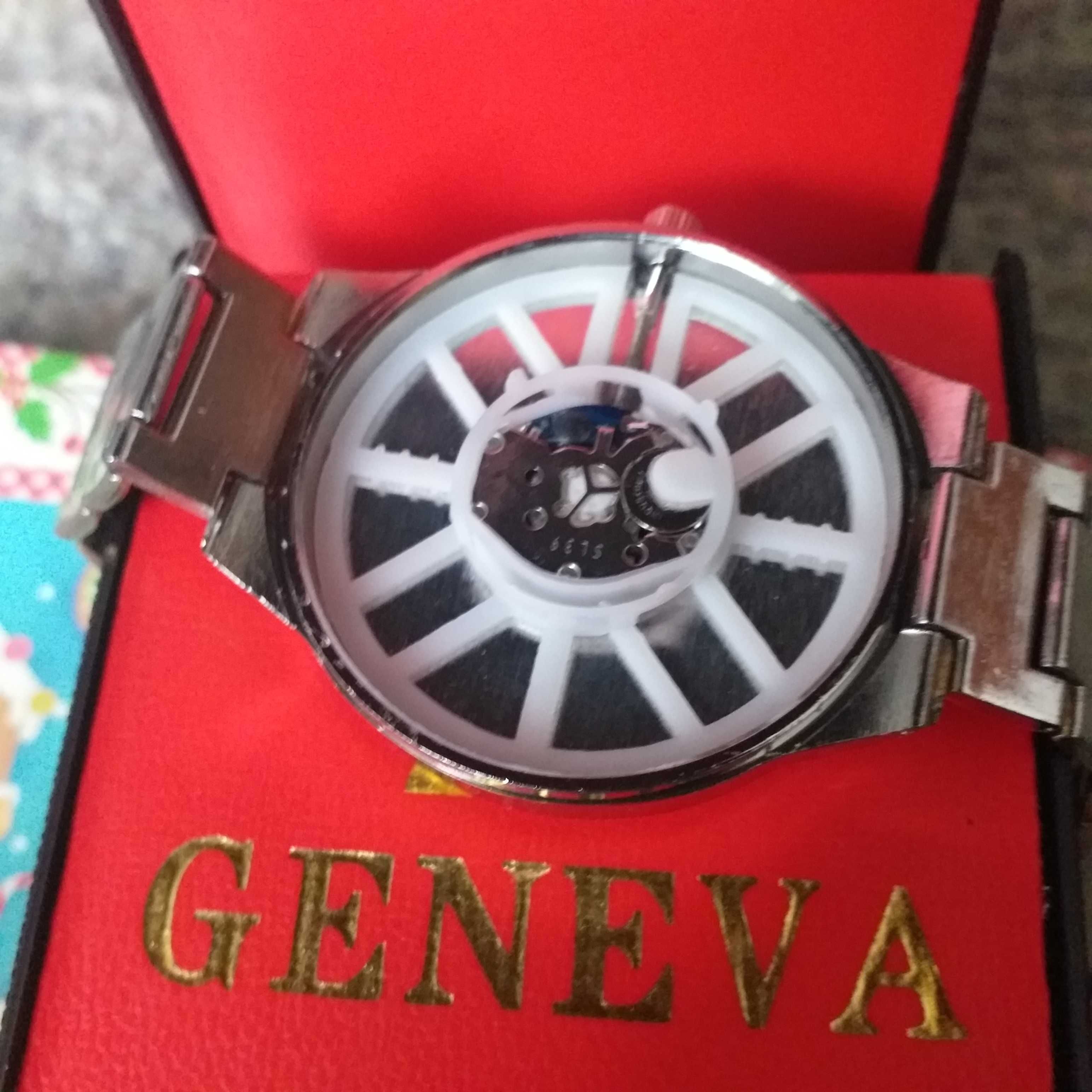 часы  в коробке Geneva