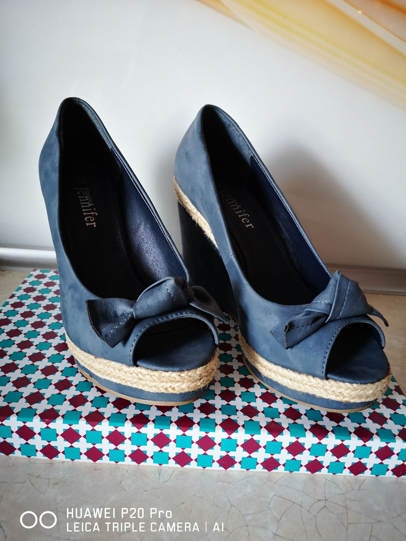 Buty na koturnie r 38
