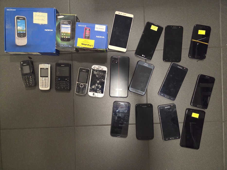 telefony mix stare modele 20 sztuk hurt do naprawy na części