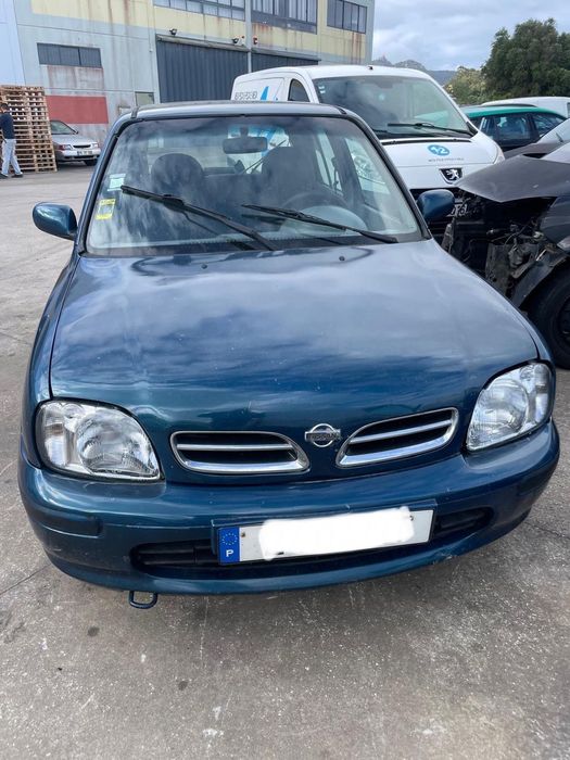 Nissan Micra K11 para peças