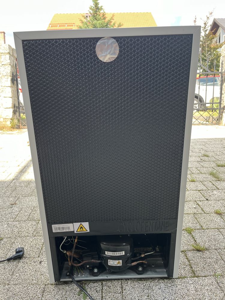 Lodowka midea wysokość 85 cm