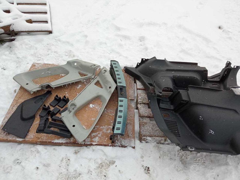 Обшивка багажника пластик Nissan Qashqai J10 08-14 є все