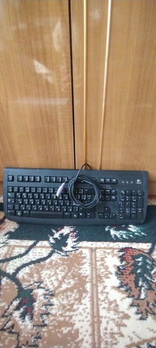 Клавіатура Logitech