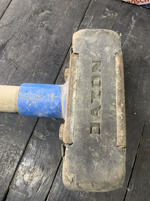 Гумовий молоток