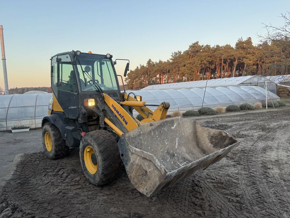 Ładowarka komatsu wa-80