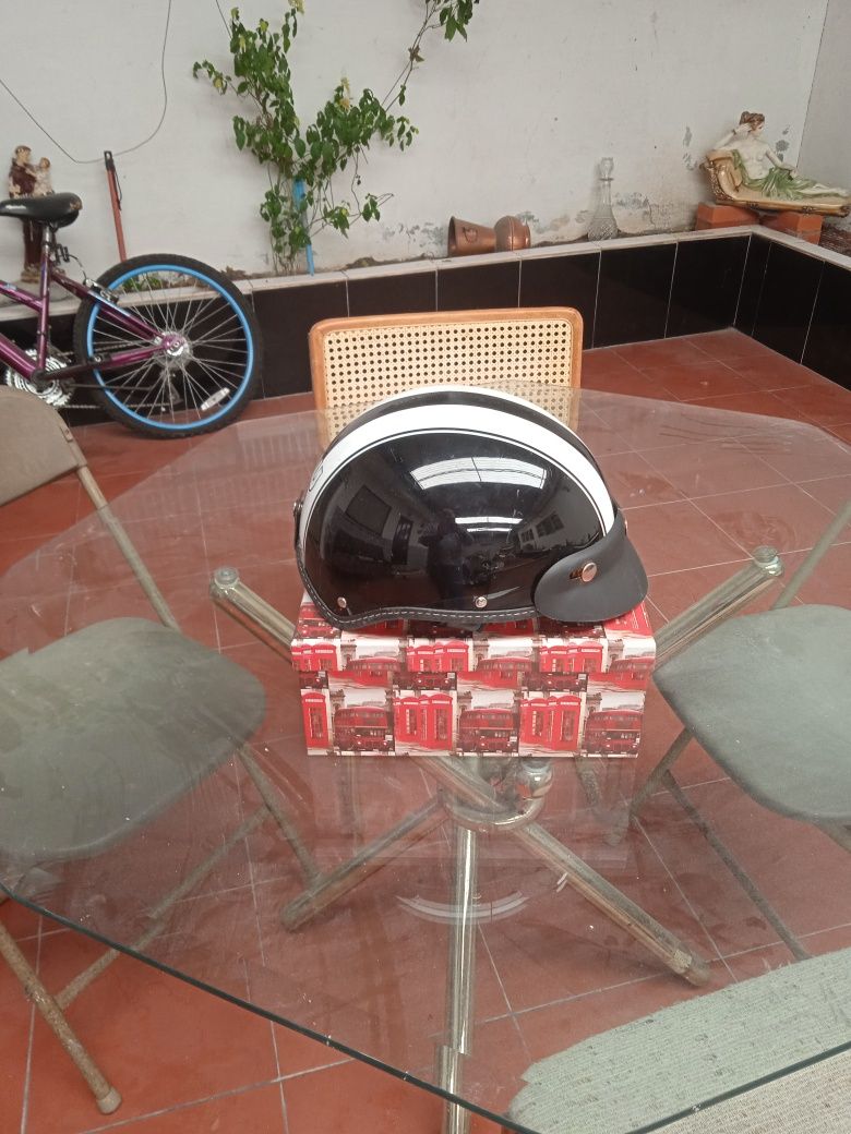 Vendo Capacete aberto