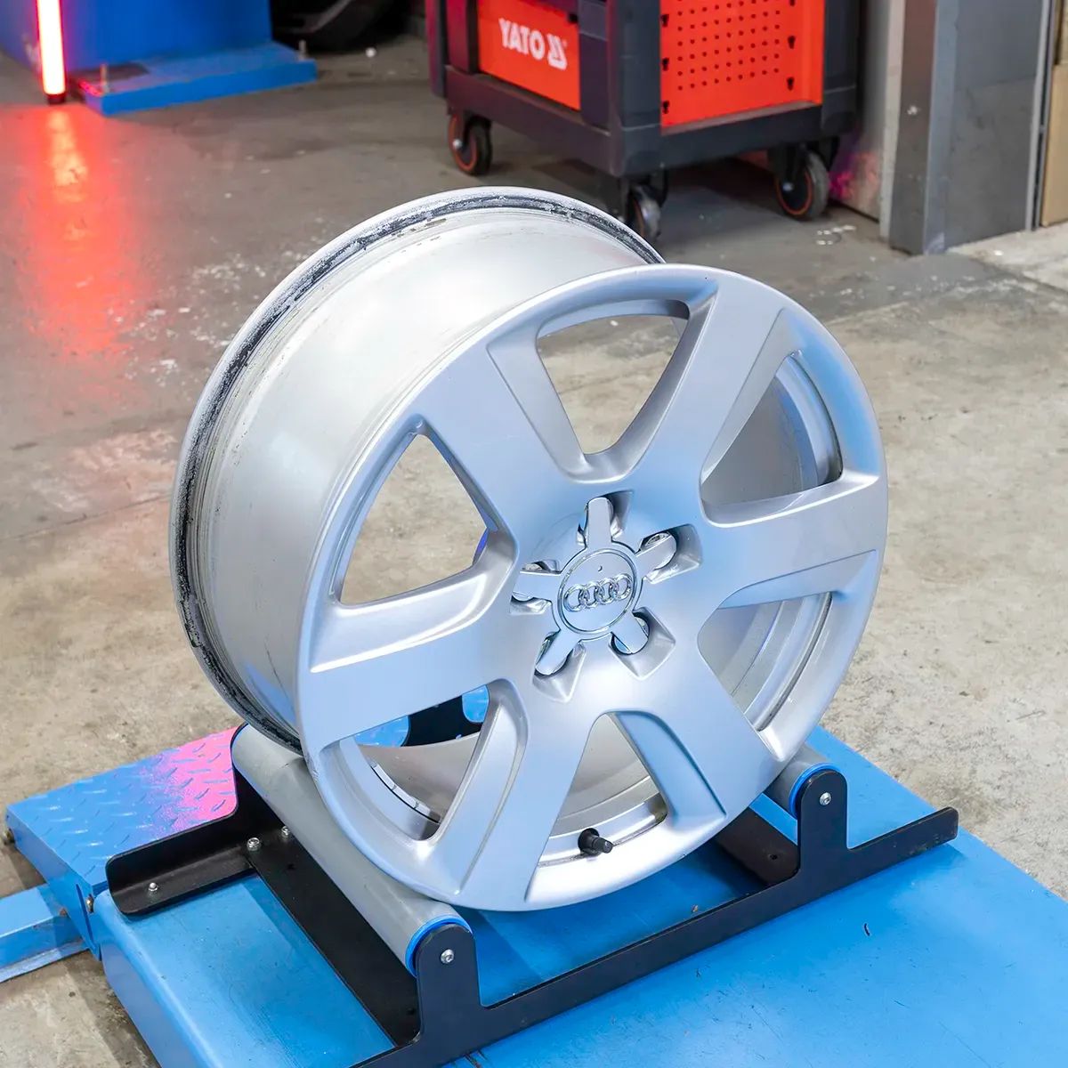 Oryginalne Felgi Audi 17 A4 A5 A6 A7 A8 Q3 Q5 TT