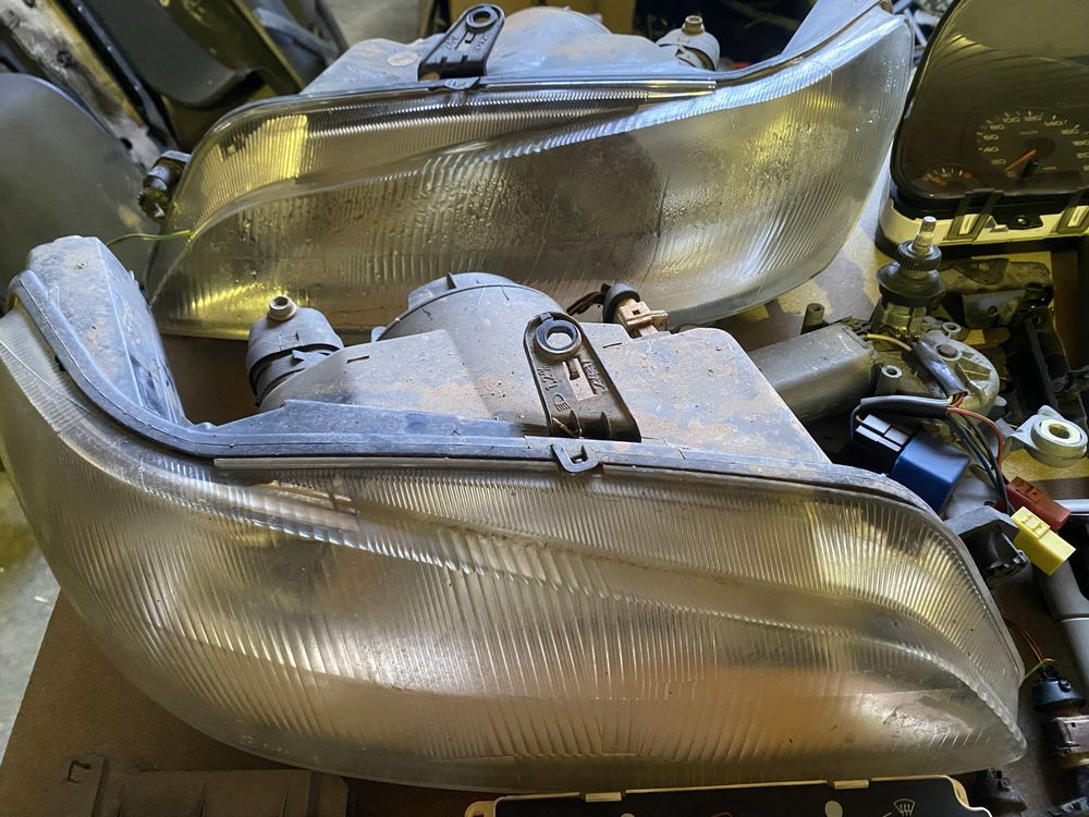 Peças Peugeot 306, faróis, farolins, quadrante etc…|USADO