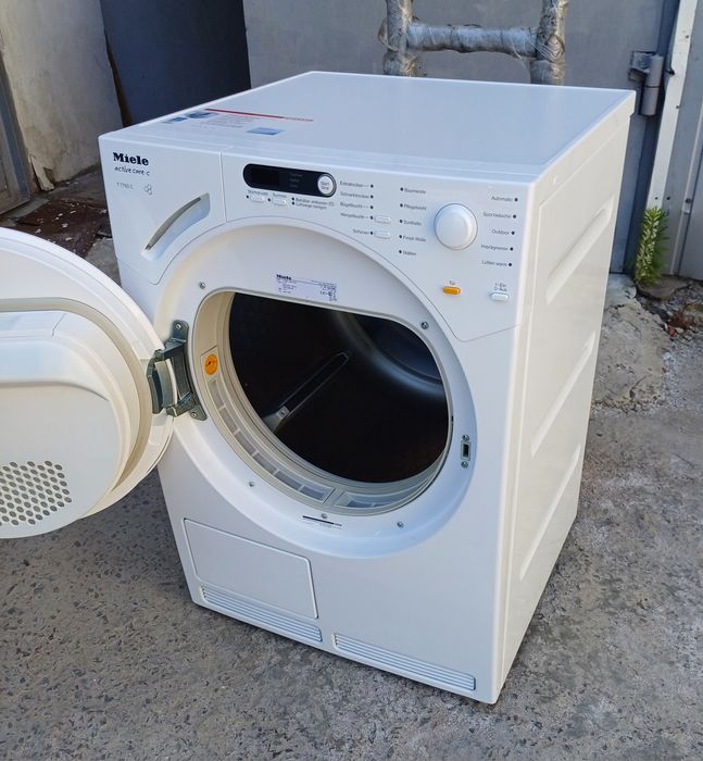Сушильна машина для одягу Міле Miele T7760C б/в