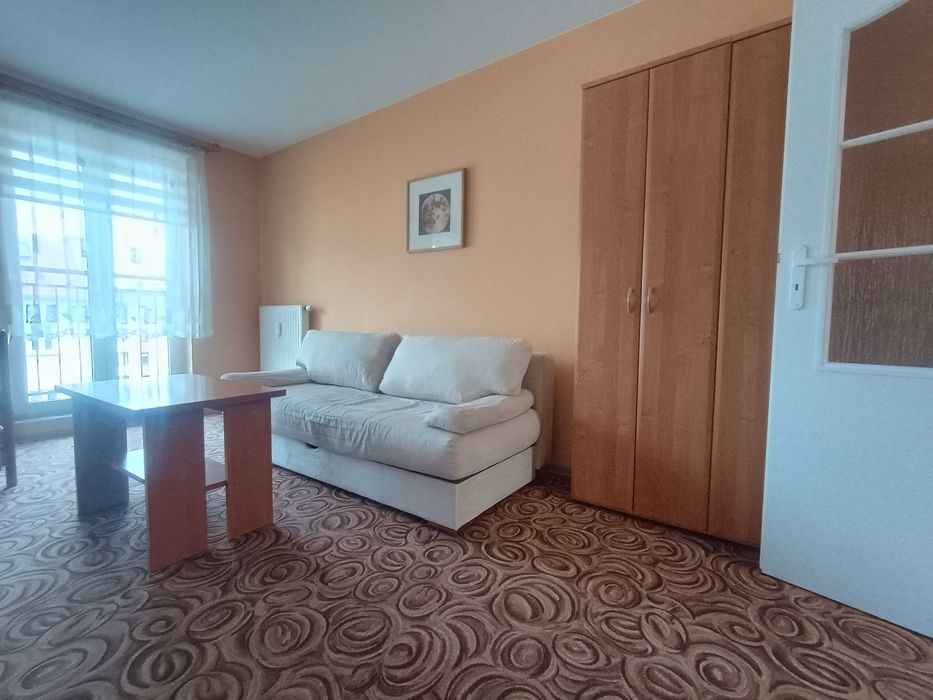 KOmuny Paryskiej, Krzyki, 2 pokoje, 47m2