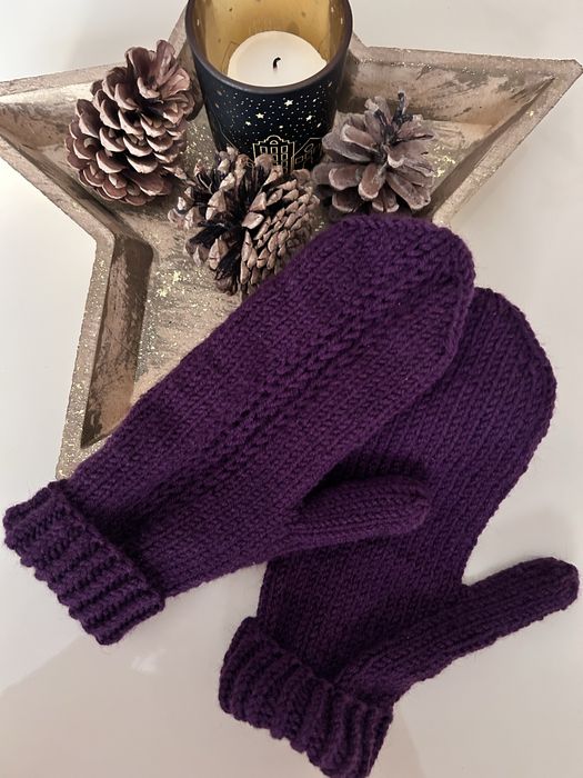 Вязані жіночі  рукавички