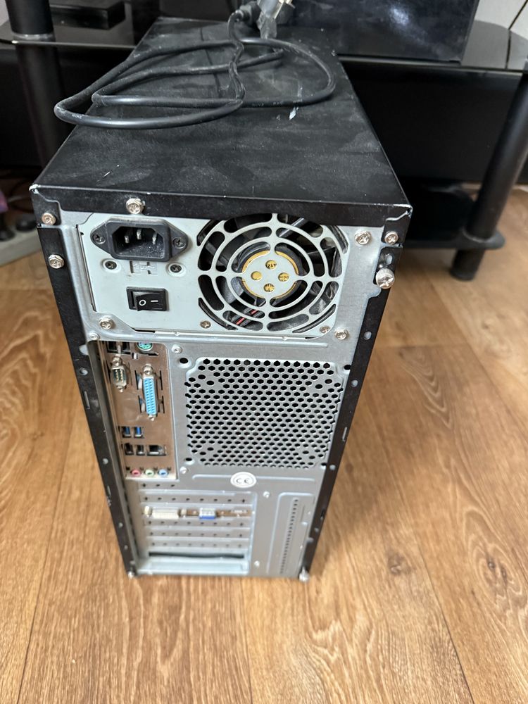 AMD 4100 radeon  5450  с блоком питания