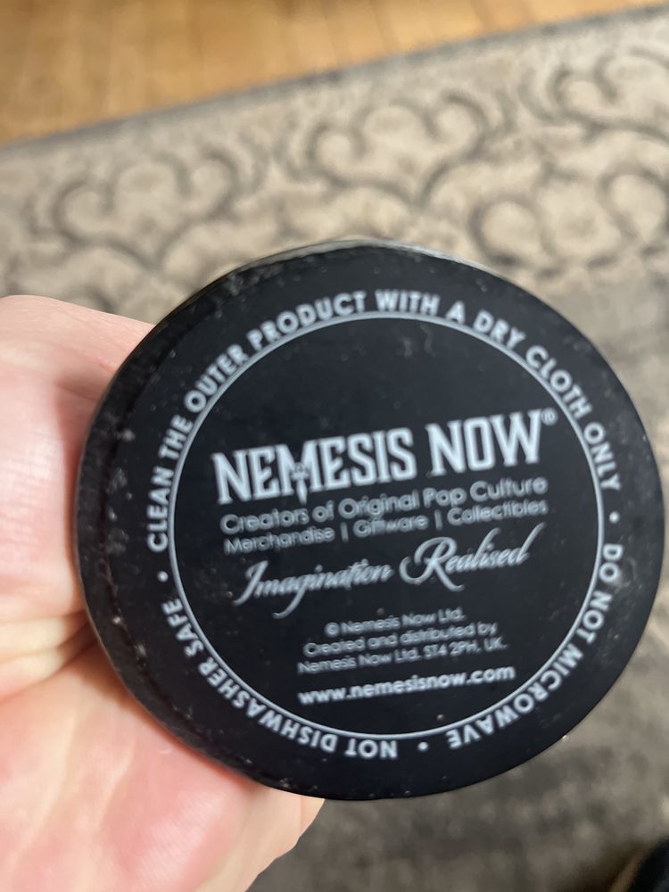 Nemesis puchar z kobietą