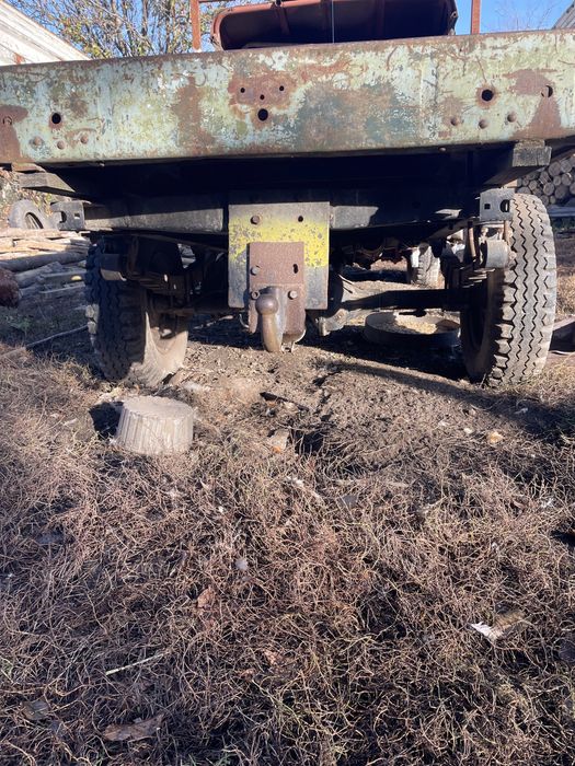 Уаз -хороша машина для  села,мости коробка роздакка,все працює!