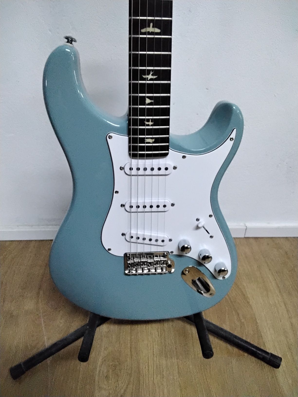 PRS SE Silver Sky, John Mayer. Semi nova.