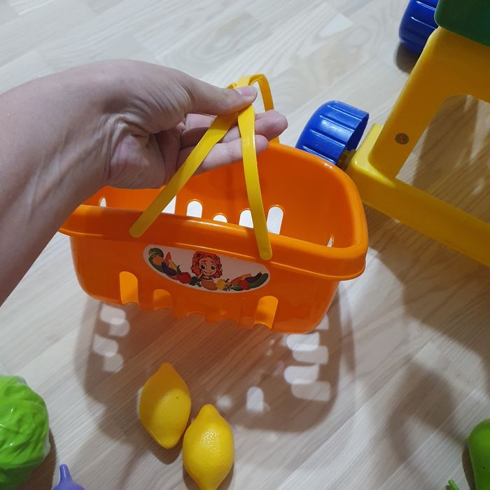 Іграшки на 1-2-3-4 роки: набір супермаркет: візочок+корзина маркет