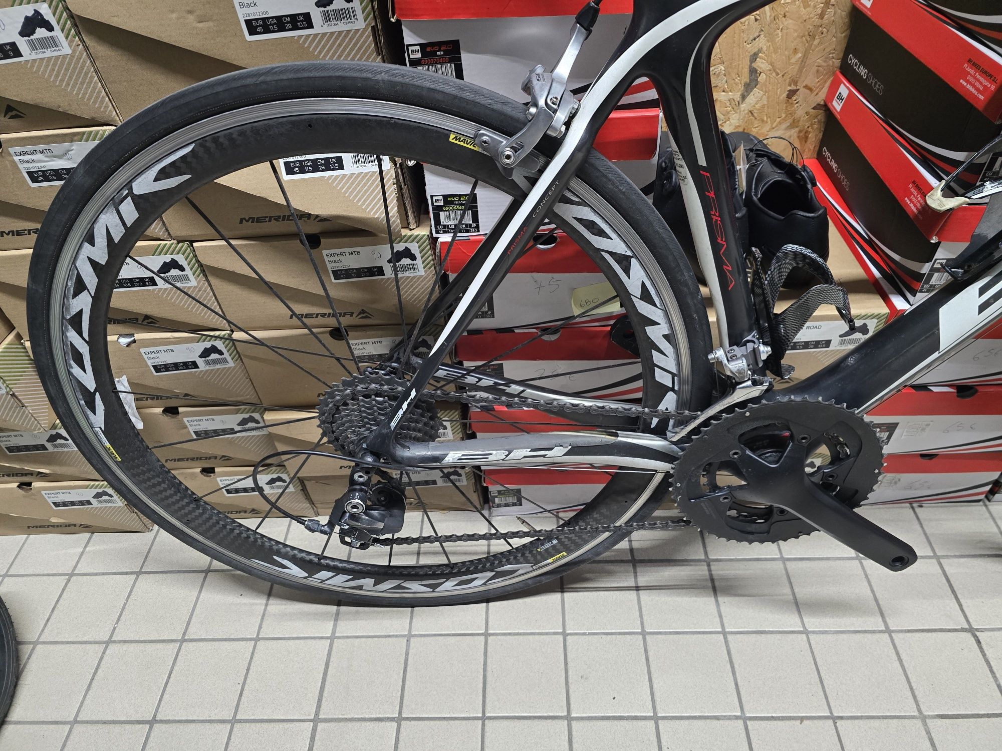 Bh prisma carbono com rodas carbono