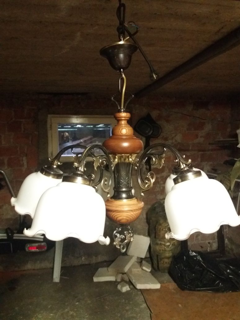 Lampa drewniano mosiężna wisząca