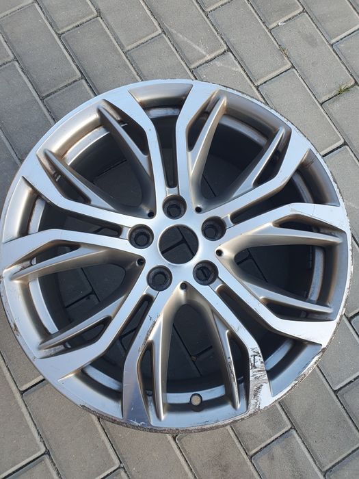 Felgi BMW 18".               .