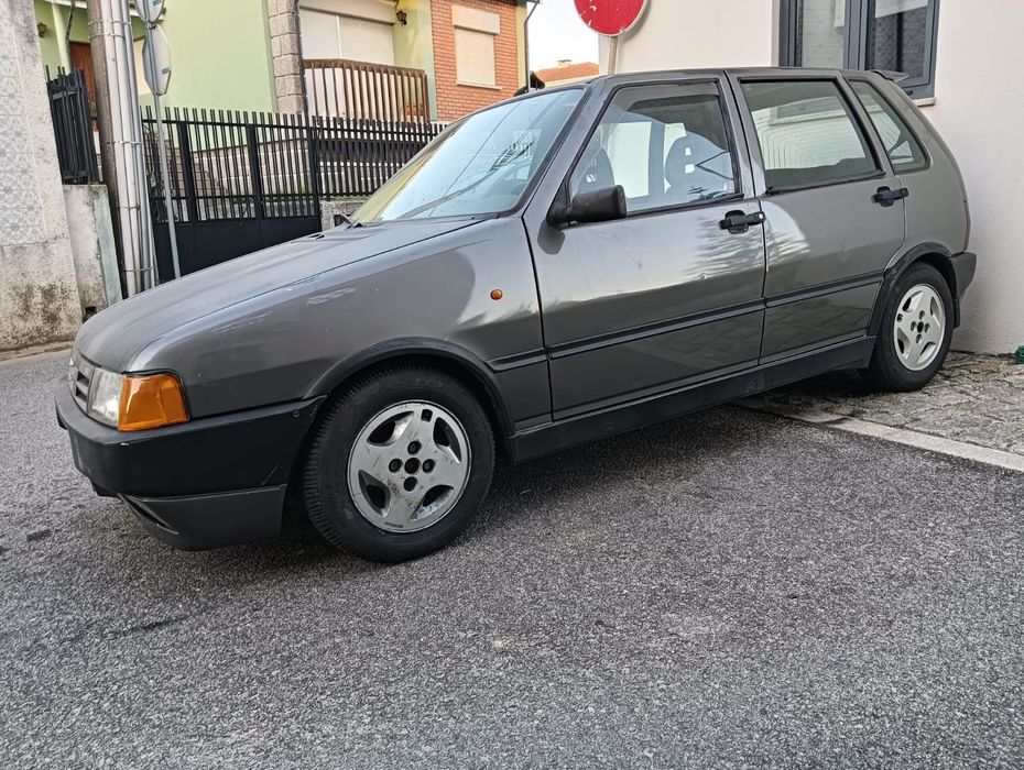 Fiat uno 1.4 TD com material