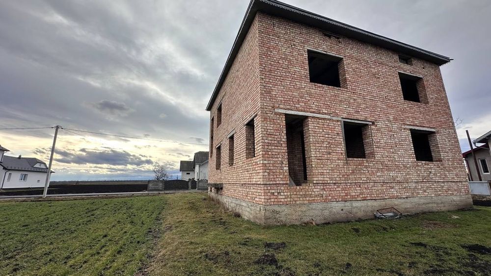 Продаж будинку по дуже вигідній ціни