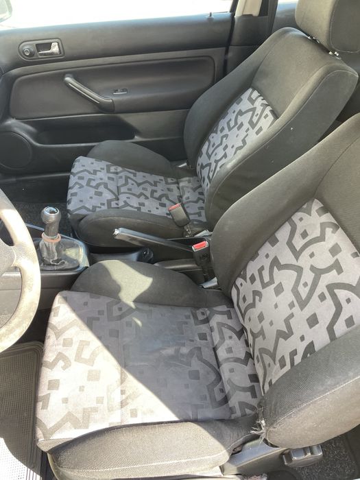 Golf 4 1.6SR gasolina