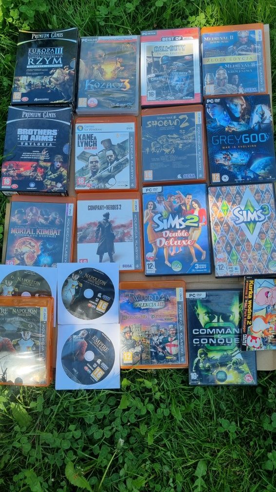 Zestaw gier PC gra Sims 2 Deluxe i Sims 3