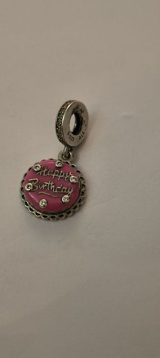 Peça original Pandora happy birthday