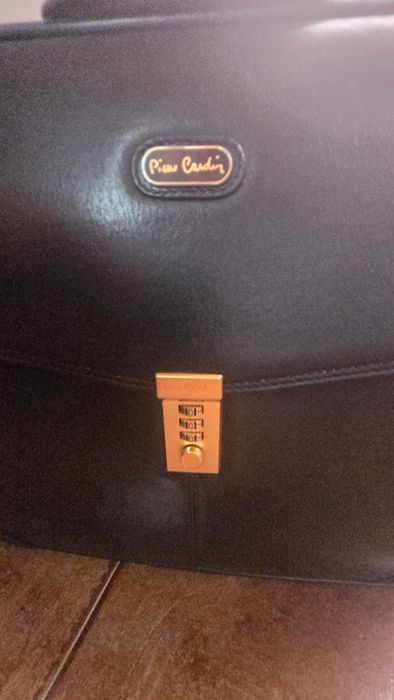 Mala Pierre Cardin de pele