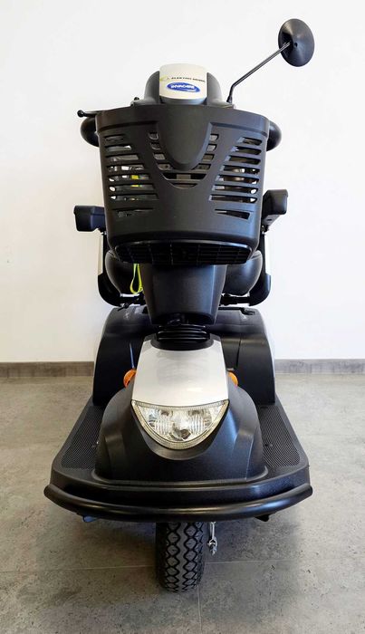 Skuter inwalidzki elektryczny INVACARE ORION PRO bezpieczny stabilny