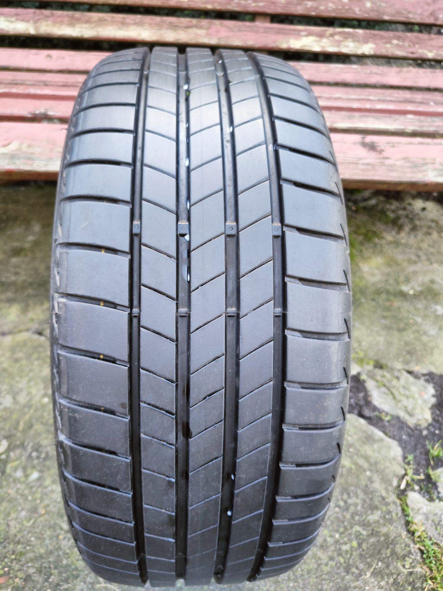 1szt Bridgestone Turanza T005 225/40/19 93Y 7mm 2020rok