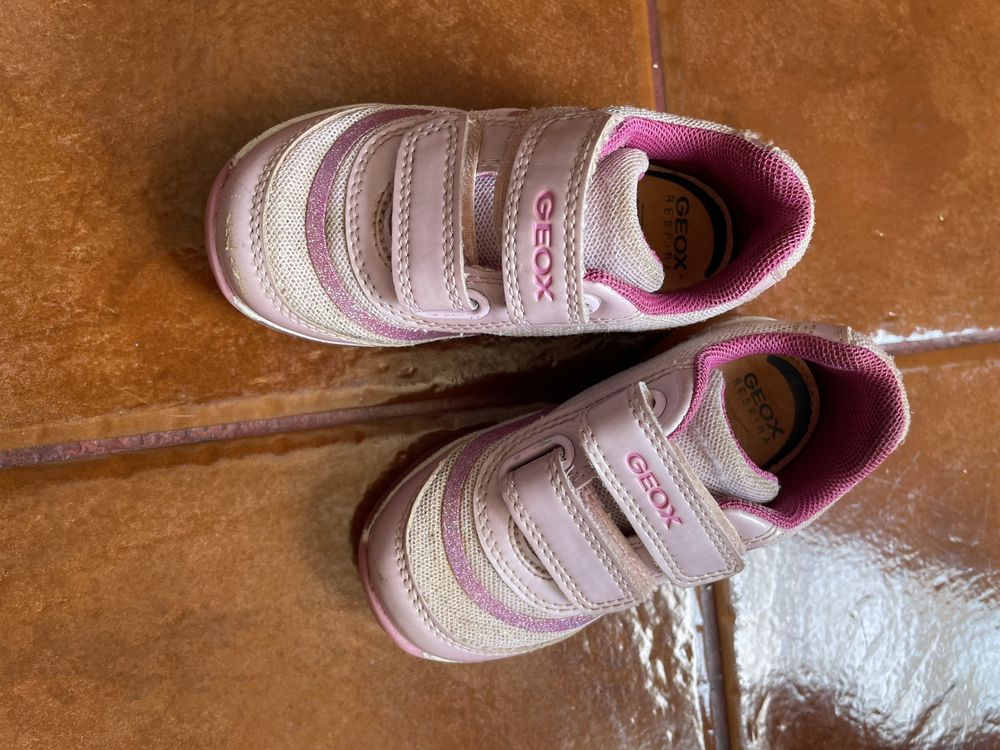 Tenis geox para bebe menina com luz