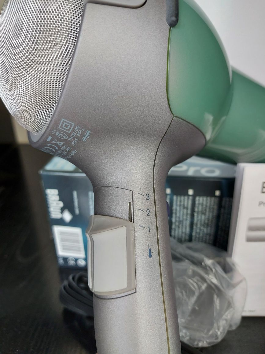 LIQUIDAÇÃO Secador de Cabelo Braun NOVO
